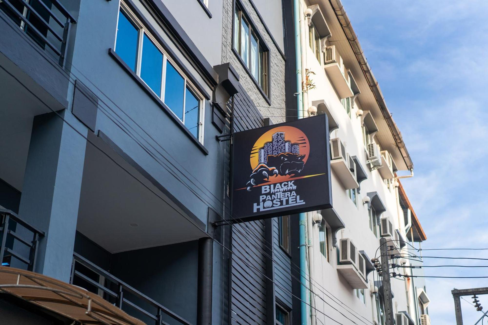 Black Pantera Hostel Patong 外观 照片