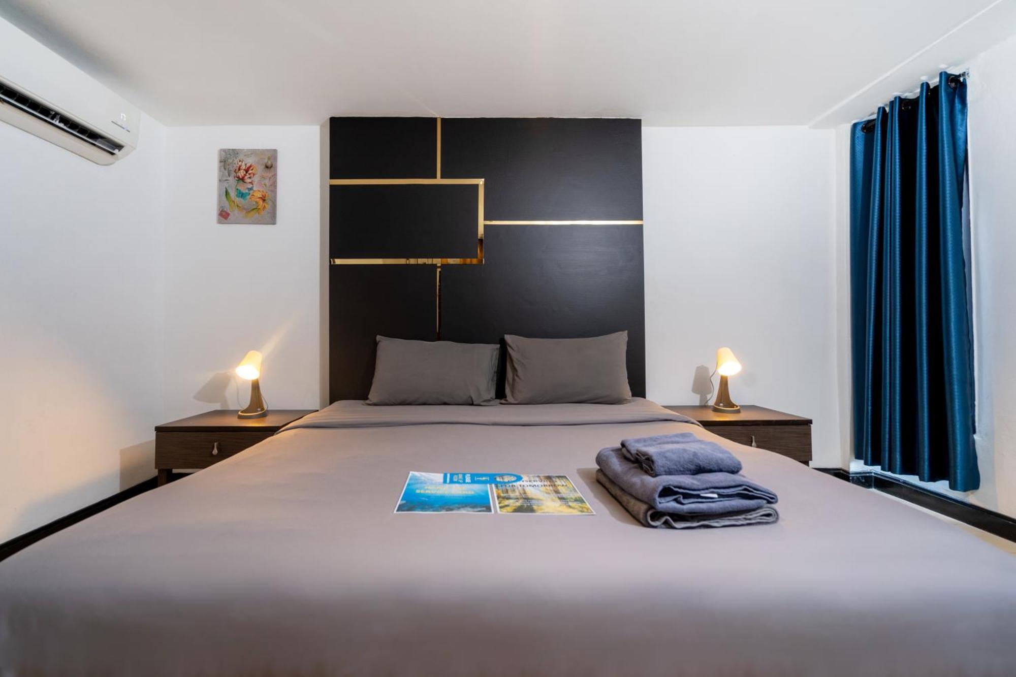 Black Pantera Hostel Patong 外观 照片